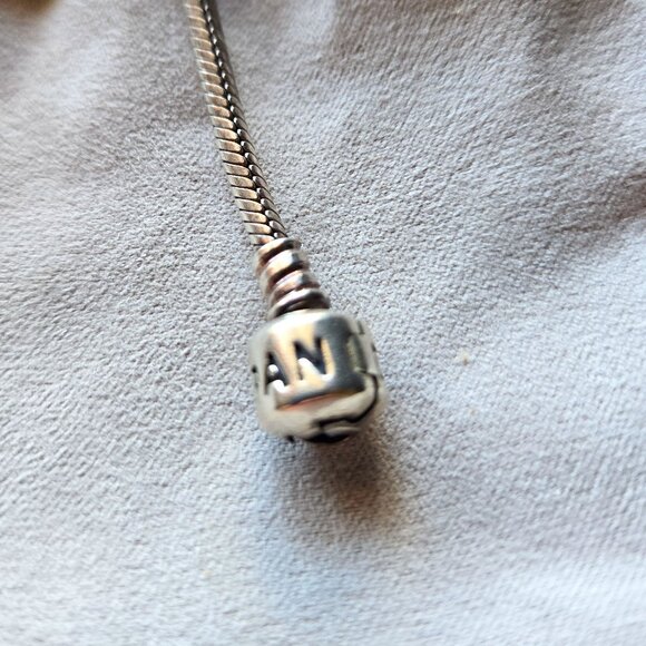 Moments Snake Chain Bracelet Pandora w Barrel Clasp in Sterling Silver - Picture 4 of 6